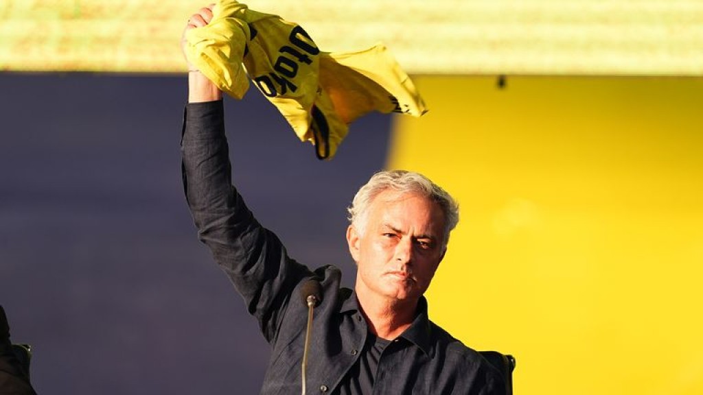 Fenerbahce in Mourinho ah loabi bandun kollaifi