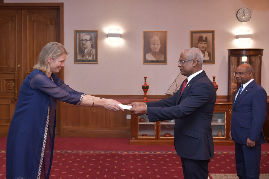 Ambassadors of Argentina, Cyprus and the Netherlands present credentials to the President