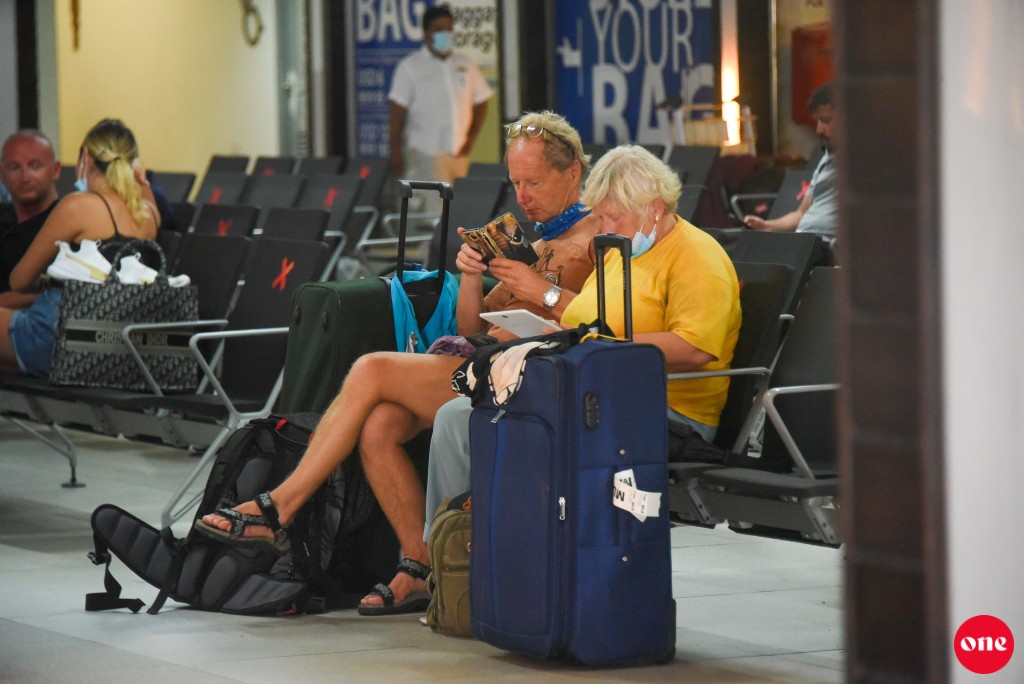 Total tourist arrivals to date crosses 700,000 mark