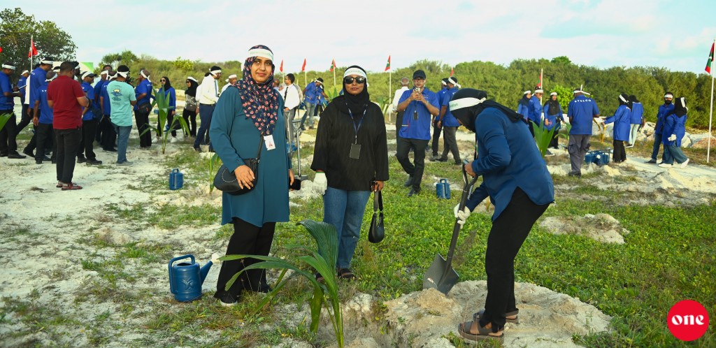 5 Million gas indhumuge programge dhashun 8 lakka ahvvure gina gas indhaifi
