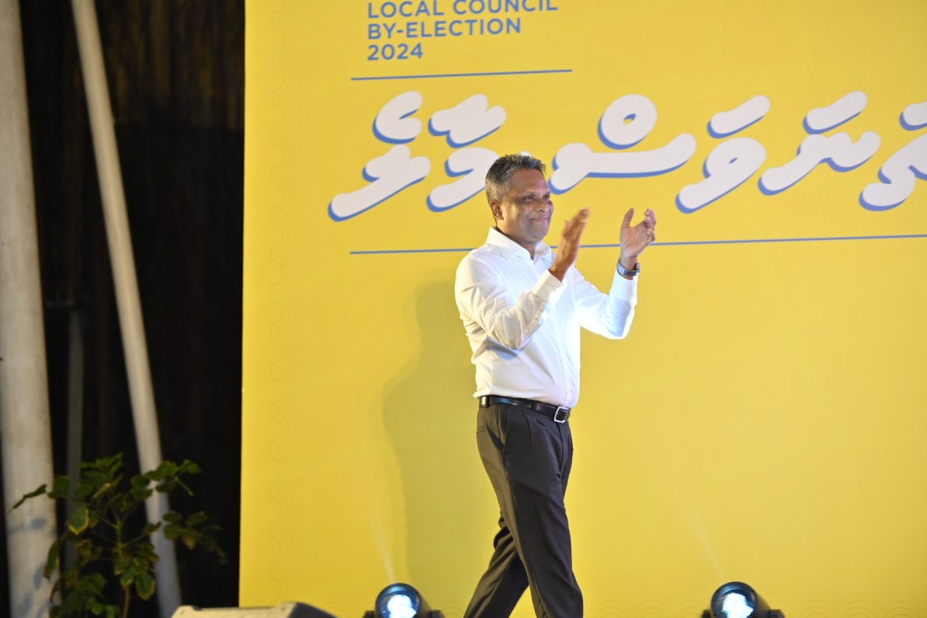 Mayor ge magaamah inthikhaabu vehjje nama hamastherey bulhaathakah haassa park eh hadhaanan: Azim