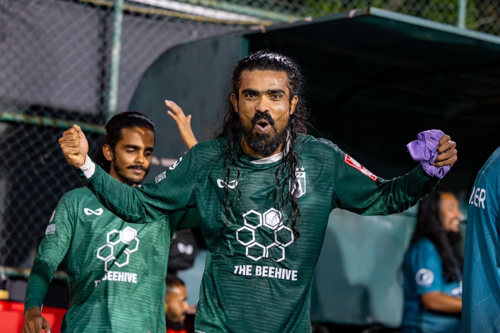 ''Thimarafuttah adhi mubaaraiyy mi feshunee, supporter innaaeku 4 akah ummeedhu bodu''