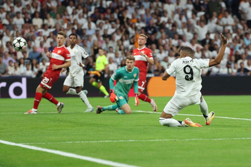 Real aai Liverpool ah rangalhu feshumeh, Kane ge 4 goal aa eku Bayern ah faseyha molheh