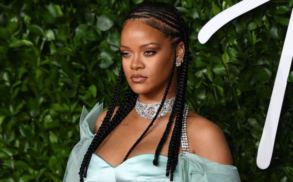 Rihanna assures fans much-anticipated 9th album 'will be worth the wait'