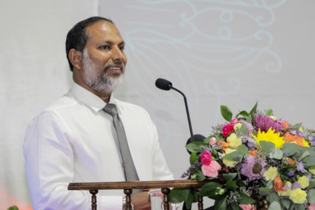Jalakee oagaaveri kamaa eku alhaalaa thanakah badhalu kurevijje: Imran