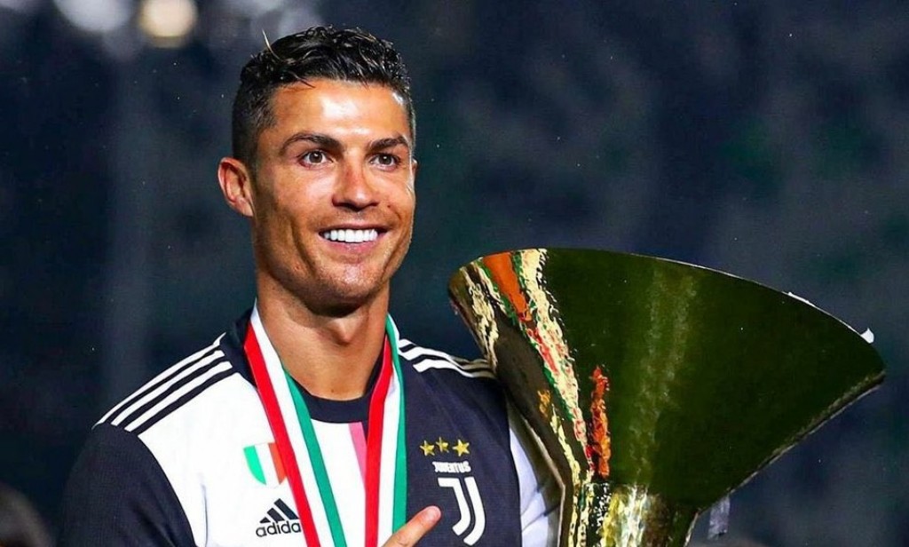 Juventus in cup kaamiyaabu koffi, Ronaldo ah ithuru sharafeh