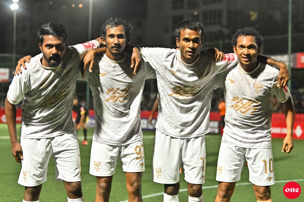 ވަން ފޮޓޯ: ގޯލްޑަން ފުޓްސެލް ޗެލެންޖް 2025ގެ އަތޮޅު ބުރުގެ ކުޅުން