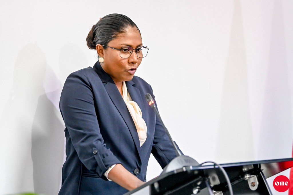 Massalathah madhu vumakee fandiyaarun ge sulookah heyo badhaleh aisfaivaa kamuge hekkeh: Hisaan