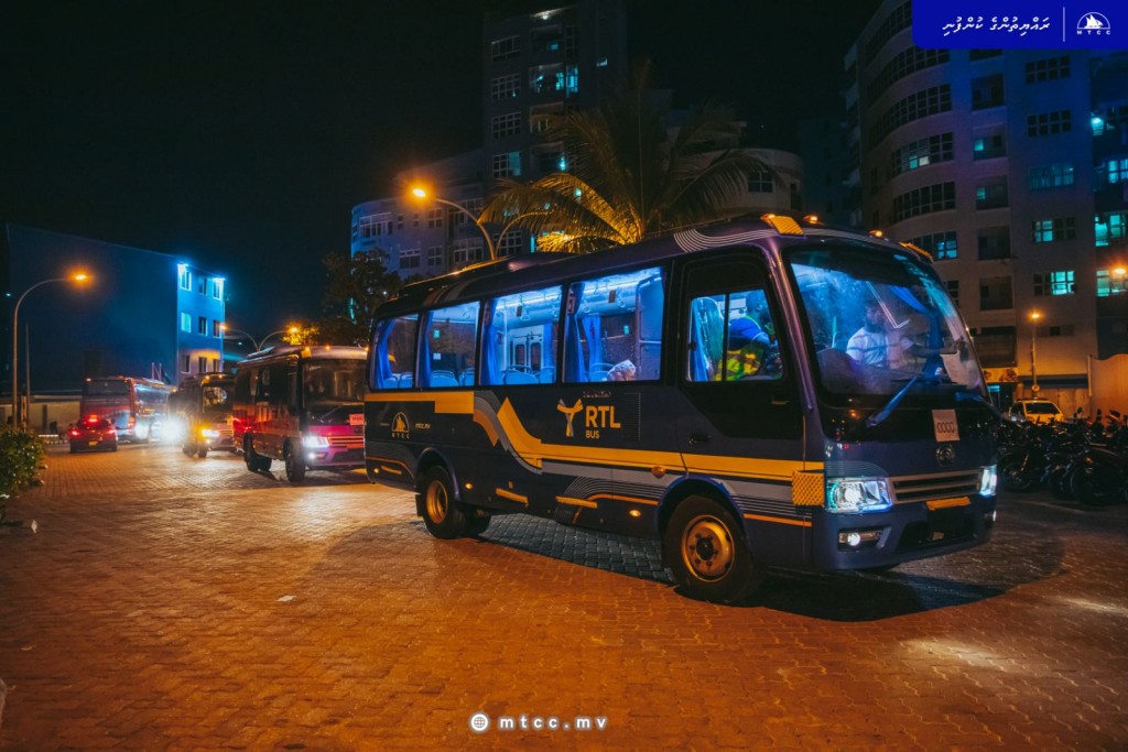 Male aai Atoll thakah mini bus ge hidhumaiy dhinumah MTCC in thahyaaruvejje