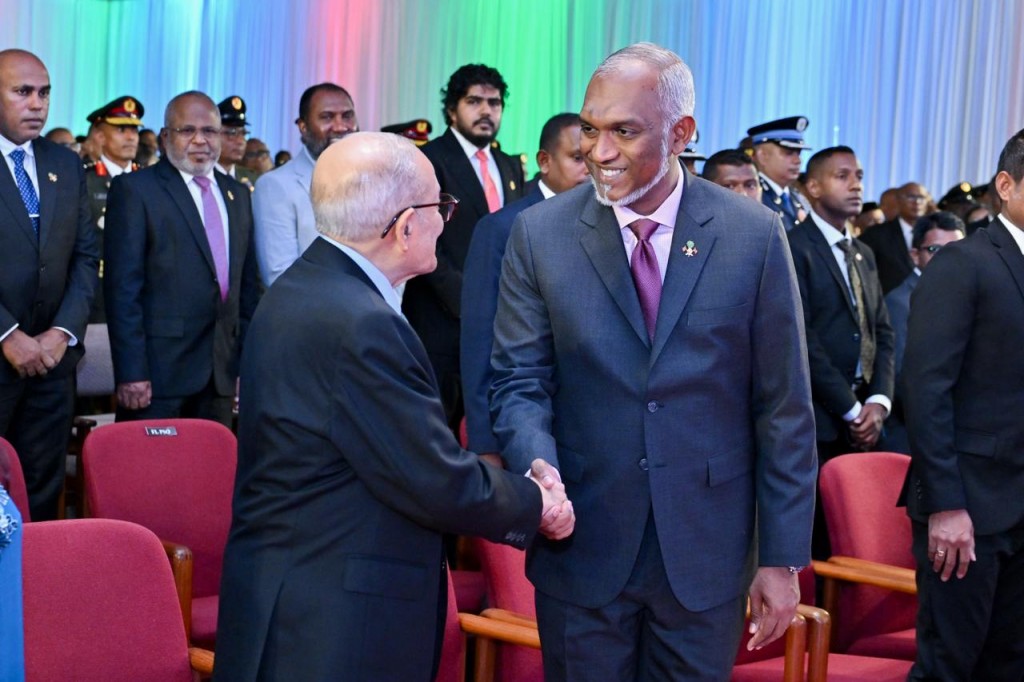 Kureege Raees innaaai member innge inayaaiy kudakuran islaahu hushahalhanee 