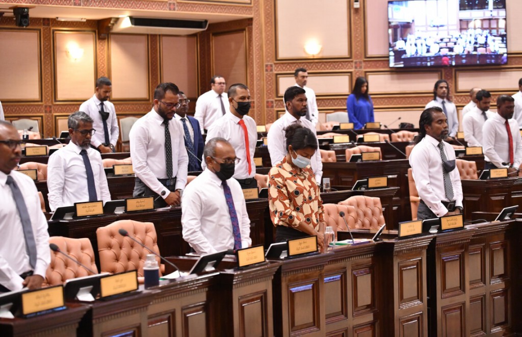 Hussain Waheed ge handhaanugai majlis gai sukootheh genesfi