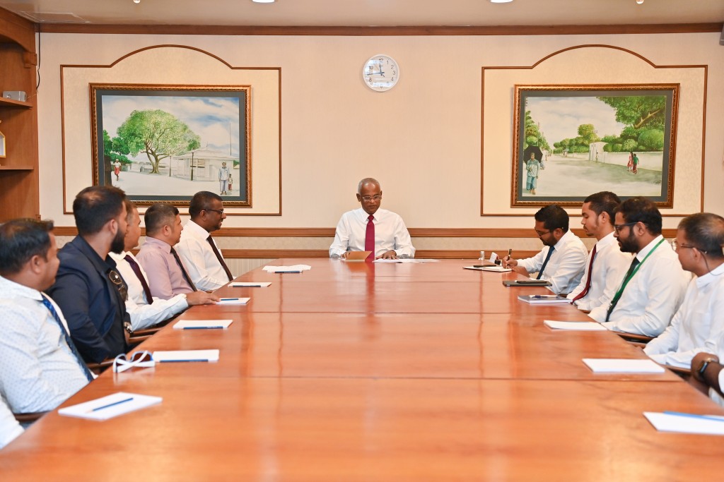 Safari thakah haassa kohgen tharaggee kuraa dhiyenaru falhu 2 hikkumuge masakkaiy november gai fashanee