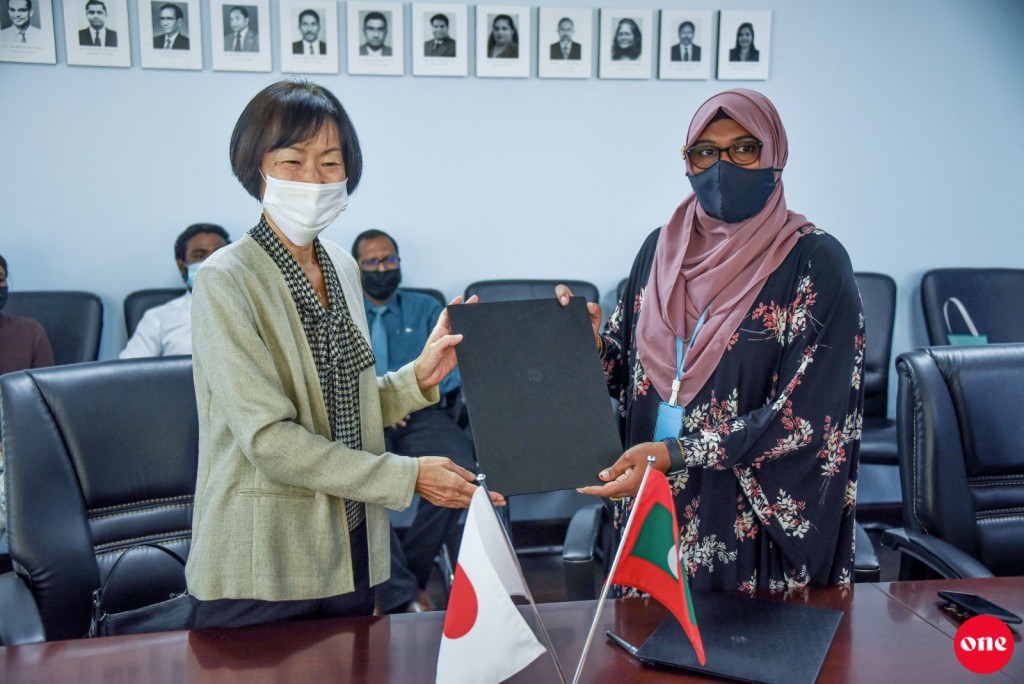Japan sarukaarun Ga. Nilandhoo School ah 1.1 million rufiyaa ge ehee eh