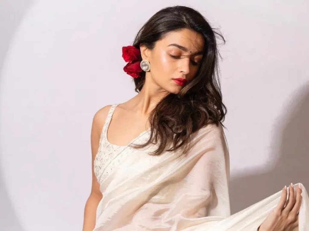 Alia Bhatt Hollywood ah: Furathama film Gal Gadot aa eku