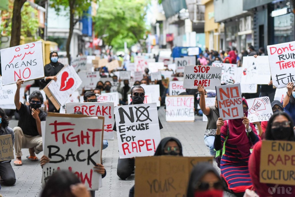 Safari jinsee goanaage mahsalaagai adhi thuhumathu kuranee enme furathama haiyyaru kuri dhemyhunah ekani: Fuluhun