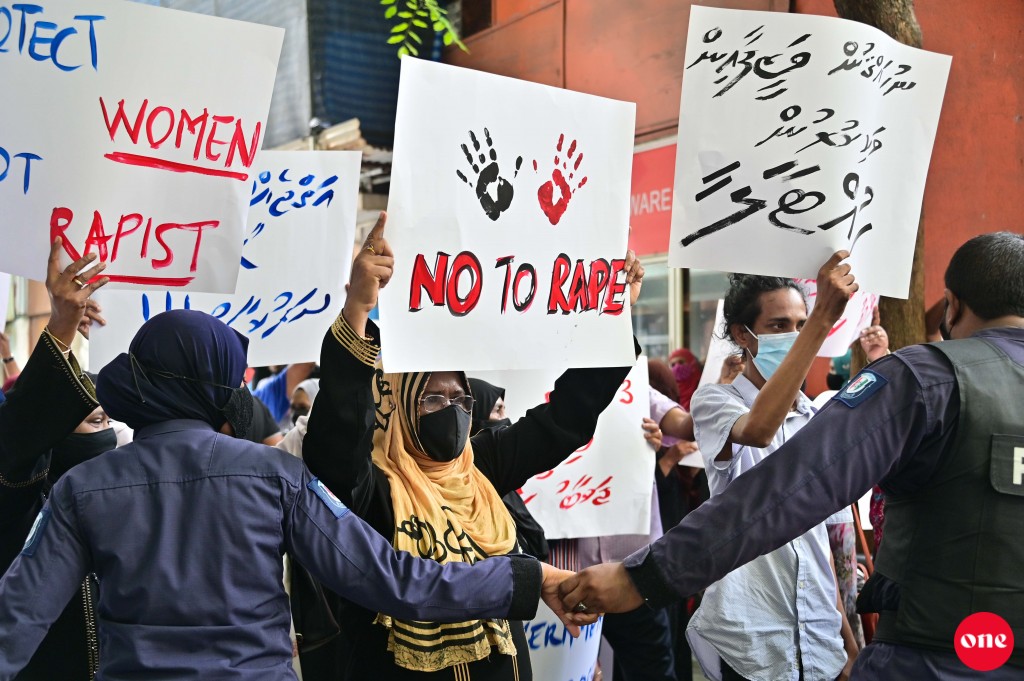 Dhe anhen kujjakah jinsee goanaa kurikamah thuhumathuvaa meehaku hayyarukoh shareeaiy nimendhen bandhu kohffi
