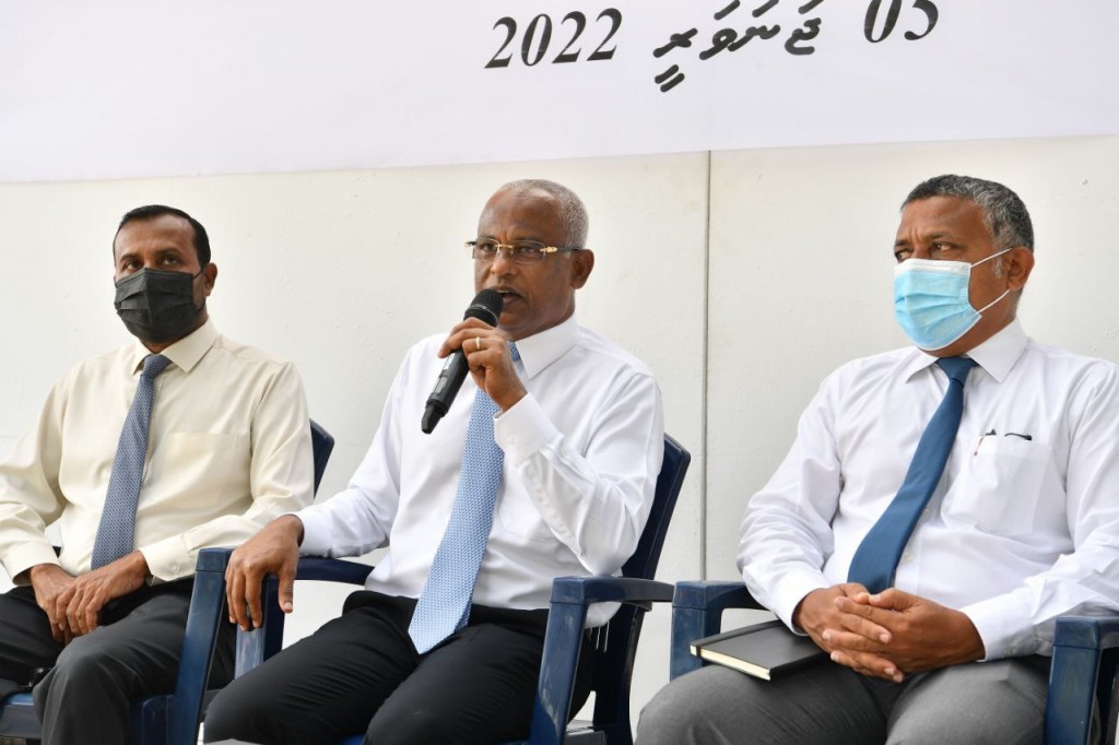 Magoodhoo bandharaai, classroom takuge masakkaiy miaharu fesheyne: Raees