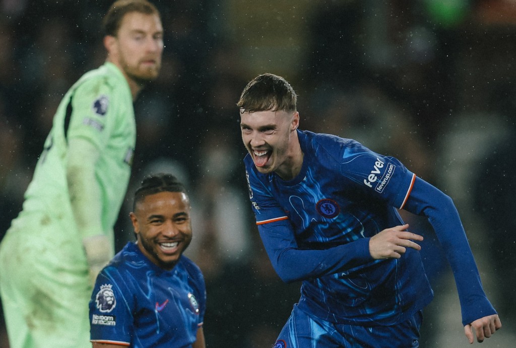 Liverpool point gelluvaalaifi, 2 vanaigai oiyy Chelsea ah molhakahfahu molheh