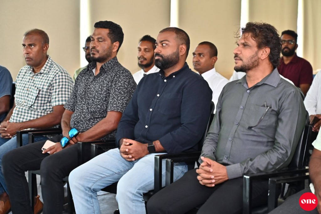 FAM ge faisaa ge dhathikamaa gulhigen muvazzafunnah adhives gina masthakehge musaara nudhevey!
