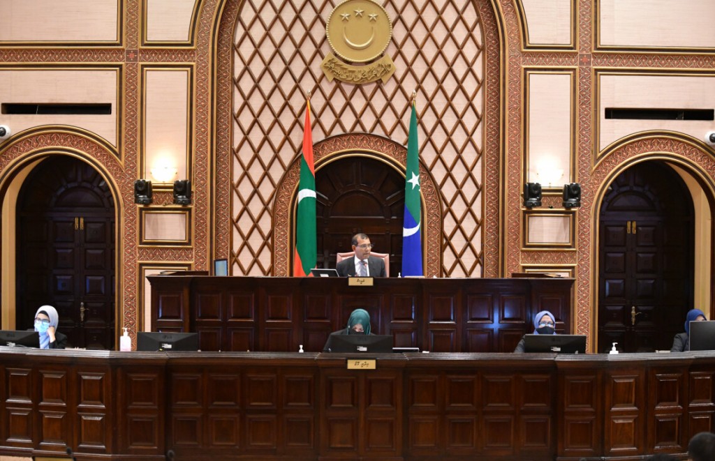 Masthuvaa thakecchah dhevi hifumakee bayyegge gothugai dhenegane sihheemarukazuthakun faruvaa nudheven vee sababeh neiy