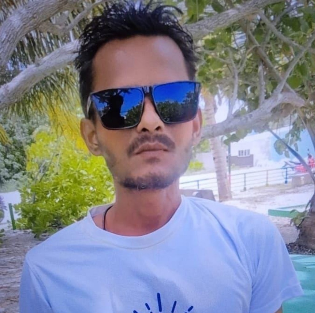 Kulhudhuffushin gellunu meehaa adhives nufeney