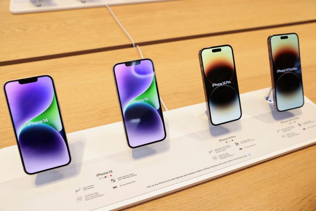 Brazilge court akun apple joorimanaakoh charger aa eku iphone vihkkan amurukohffi