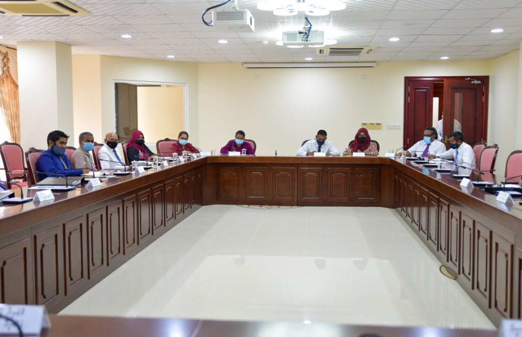 Photo: Rayyithunge majileehuge minivan muassasaathakuge 76 vana committee bahdhaluvun