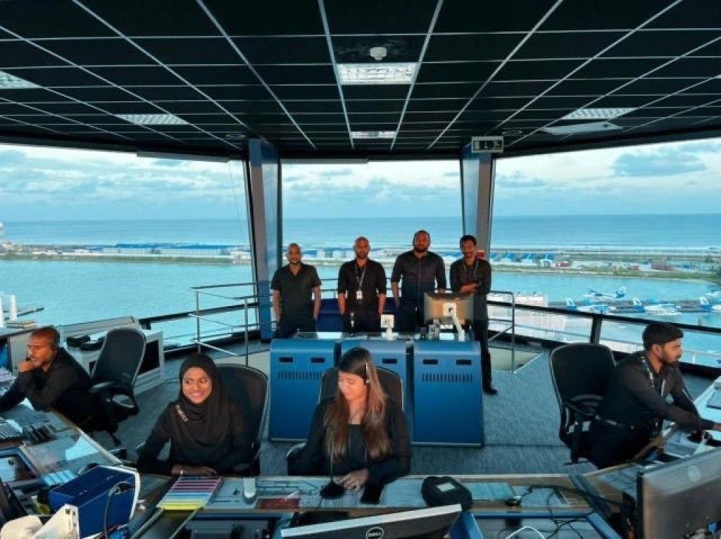 Air traffic control ge muvahzzafun kalhu hedhumugai vazeefaa ah nikume kanboduvun faalhu koffi