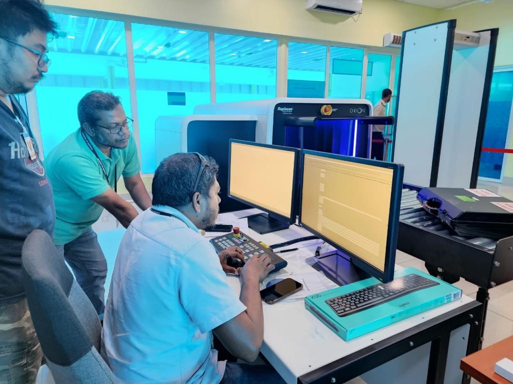 Rapiscan ge machine thakaa eku RACL ge airport thah DACA ge standard ah