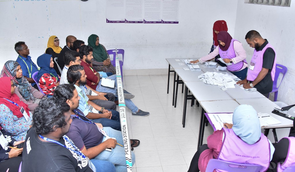 Riaasee inthihaabah kurimathilaan onna muhdhathu ithurukuran Majilis in faaskoffi