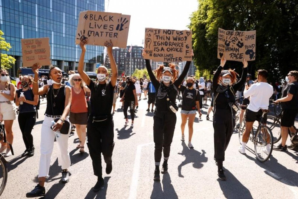 Hundreds of protesters rally in London, Berlin over death of George Floyd