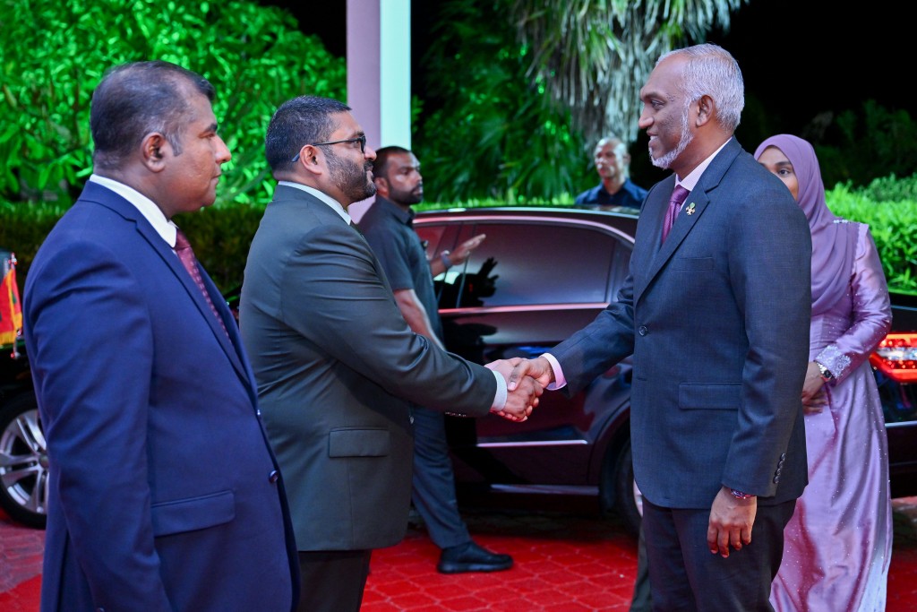 Kuriah oiy 4 aharu therey 4000 sifainnaai 1000 fuluhun ithuru kuraanan: Raees