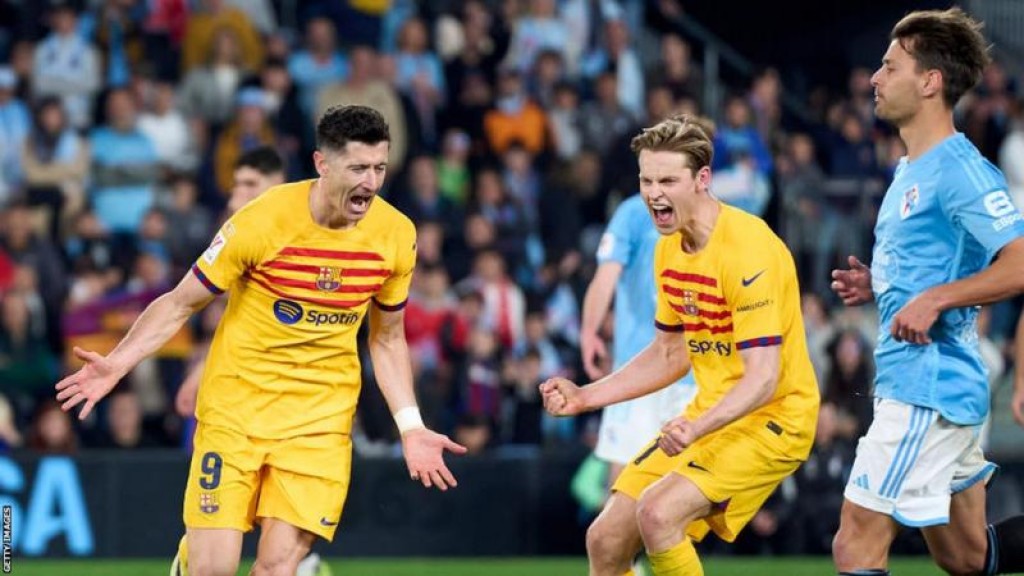 Barca salaamaiyy vee fahuvaguthu Lewandowski jehi penalty in