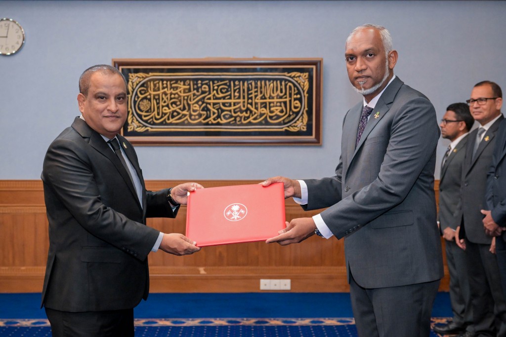 LGA ge CEO akah Nimaal ayyanukurahvaifi
