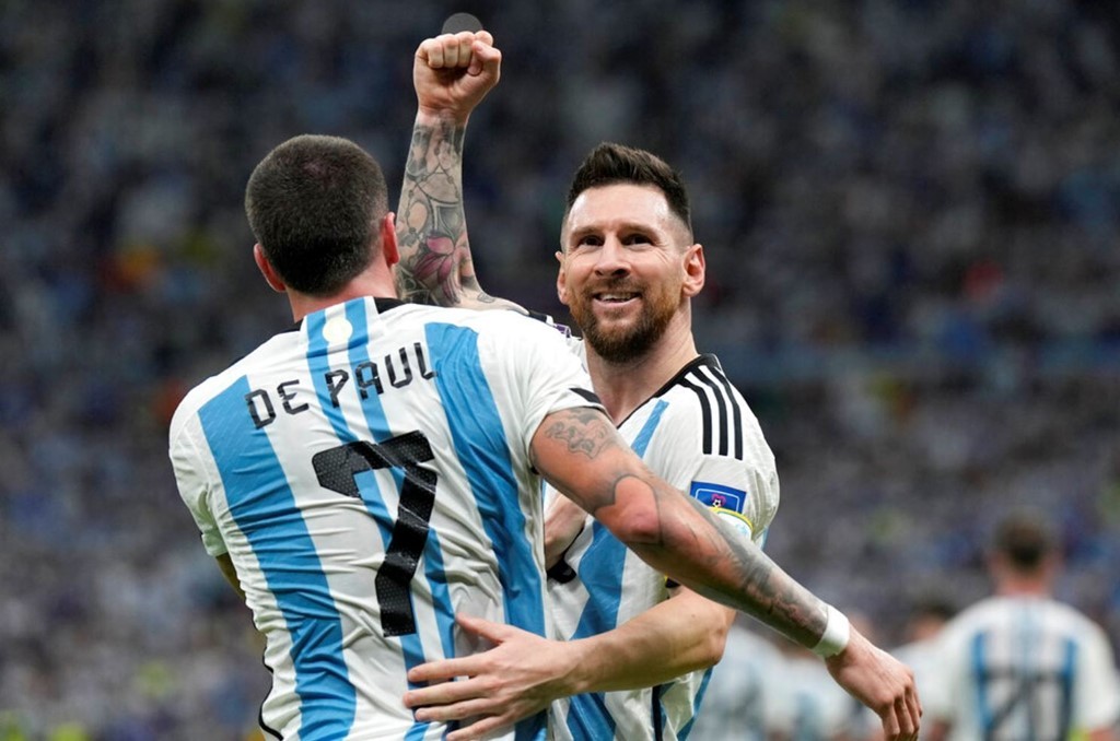 Argentina beat Netherlands on penalties to reach World Cup semi-finals