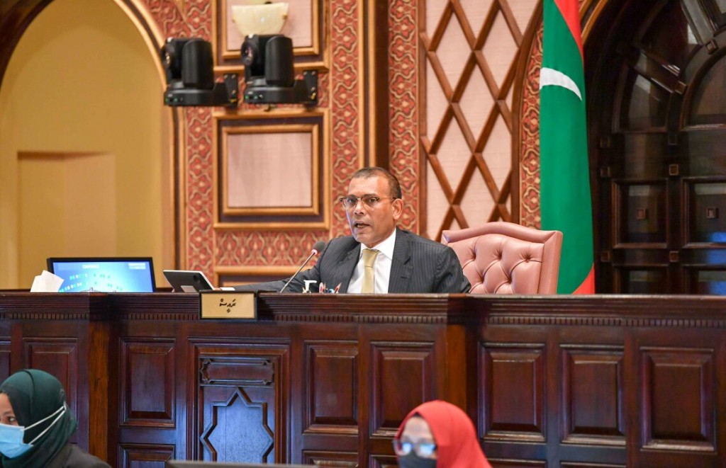 Majlis gai hamaekani nudhekkeynee dheenuge aslakaa hilaafu vaahaka, Memberaku avahaarakollaa vaahaka dhekkeyne: Majlis Raees
