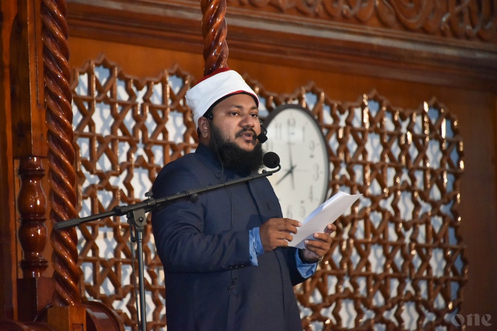 Tweet thakaa gulhigen Sheikh Zaid ahves MNU in fiyavalhu alhaifi