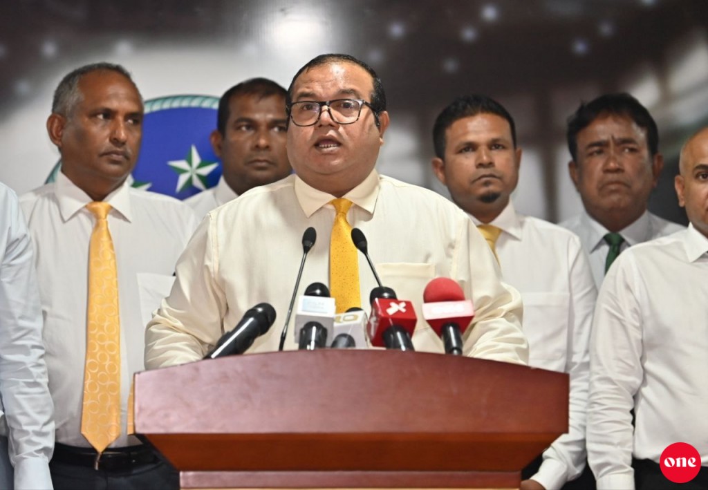 Majilis raeesaai naibu raeesge massalaigai aammu commitee baavvan Aslam govaalavvaifi