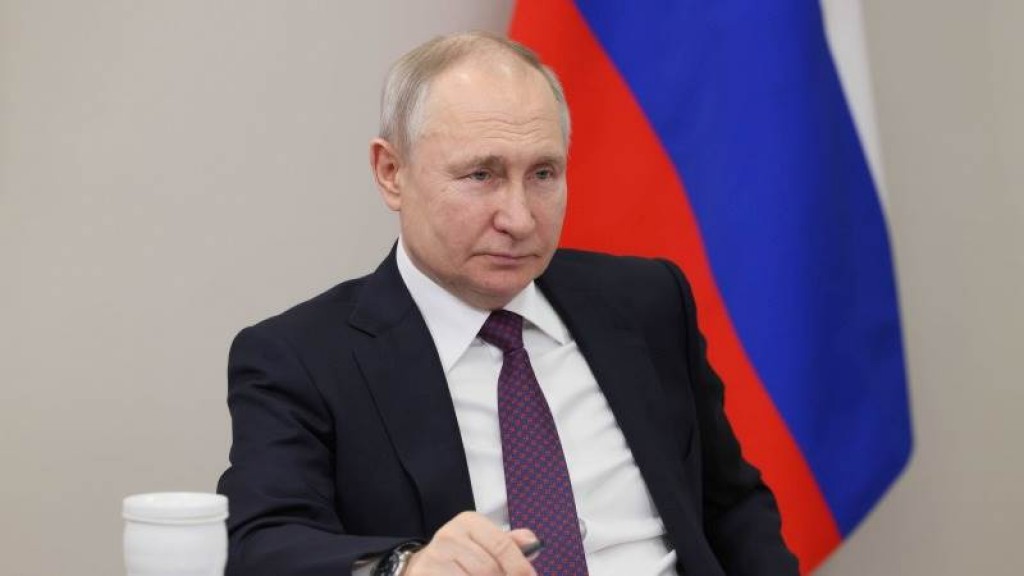 Putin visits Russian-occupied Mariupol in Ukraine