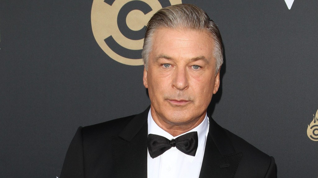 Shooting ehge thereygai Alec Baldwin athun meehaku maruvejje