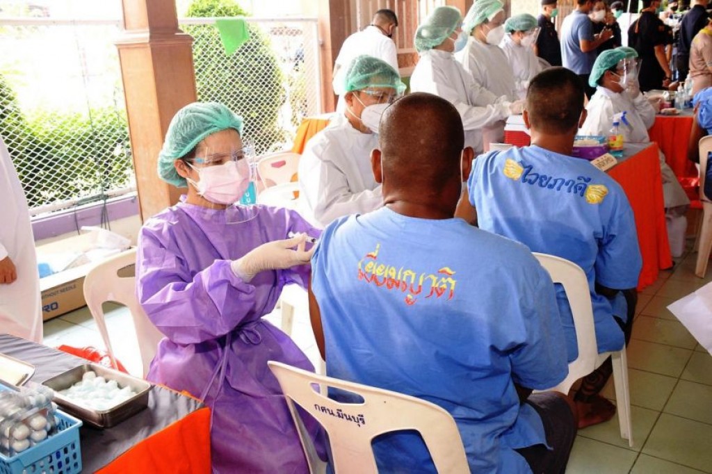 COVID-19 sweeps through Thailand's overcrowded prisons
