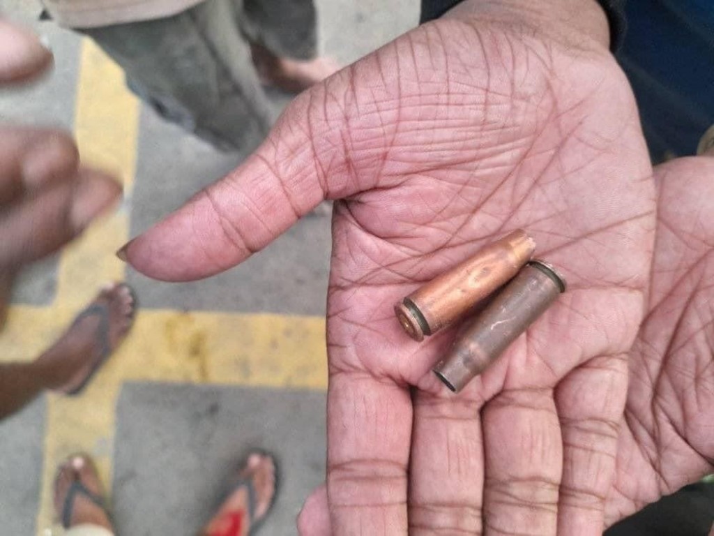 Lanka ge muzaaharaa control kurumah dhin badeege hamalaa aa gulhigen ekaku maruvejje