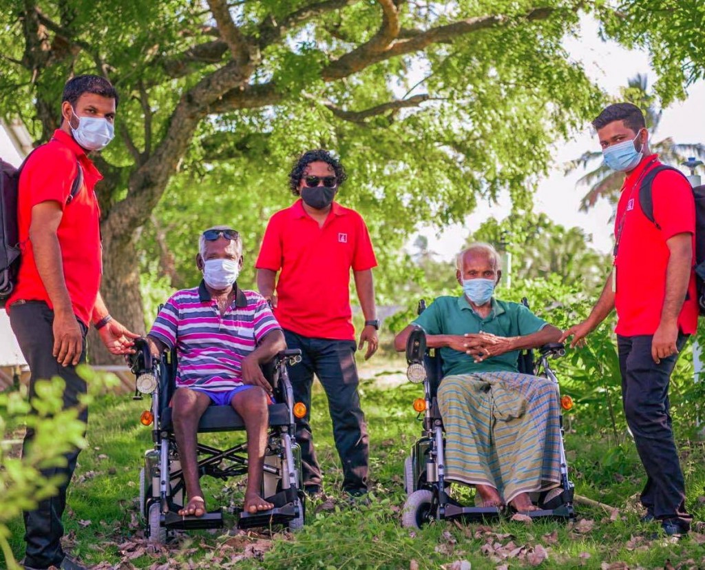 20 rashehgai thibi nukulhedhun therikan hunna 34 meehakah BML in motorized wheelchair hadhiyaa koffi