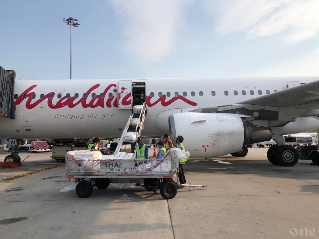 Maldivian flight returns with 12 tons of cargo from Bangkok