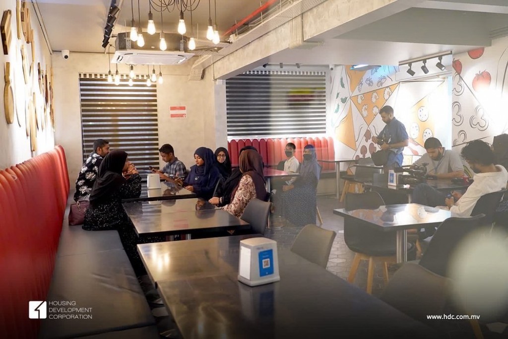 Hiyaa sarahahdhugai Pizza buona ge outlet eh  hulhuvaifi