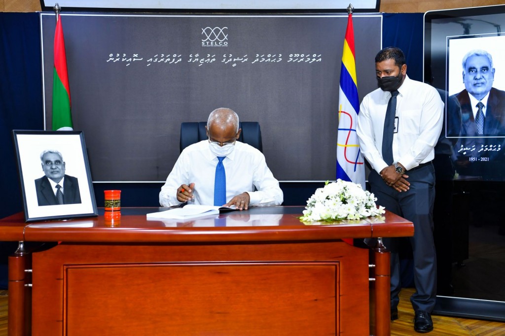STELCO ge kureege Chairman Muhamed Rasheed ge thauziyaa ge dhaftharu Raees Solih hulhuvvai dhevvaifi