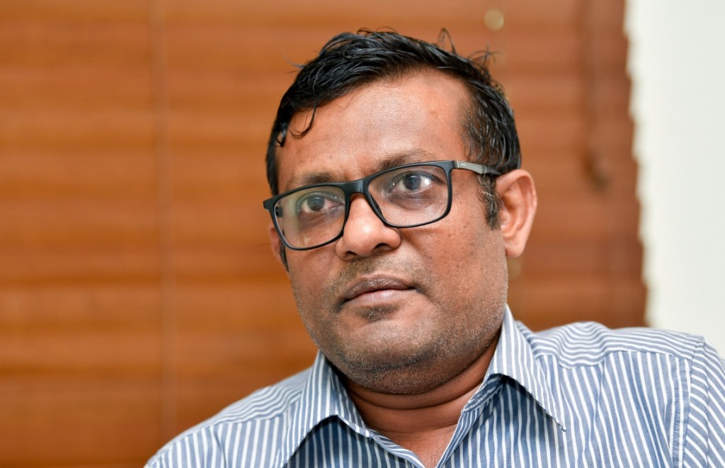 Nazim ah ivvi hukum isthiunaafu kuran dhiraasaa kuranee