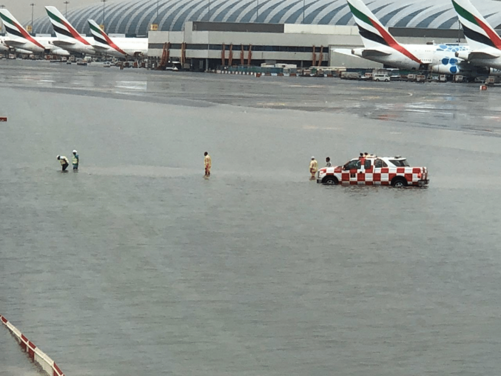 Eh aharu vehey varah ehddhuvahun vaarey vehi dubai  ''fenu adeegai''