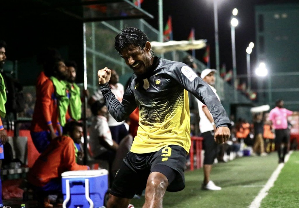 Club Maldives: Champion RCC, WAMCO ge ithurun Sifain Club aai Fenaka quarter ah