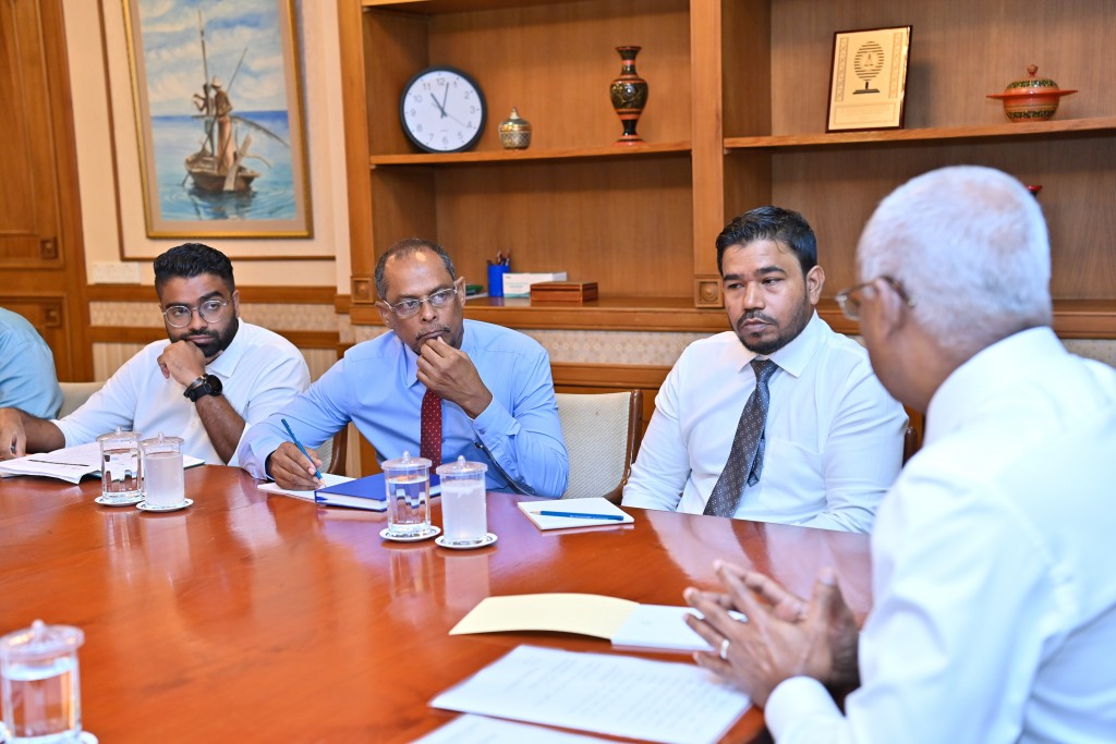 Gaumee salaamathaa gulhunhuri kuhthah gaanoonugai saafukoh bayaankuran massakaiykohdheynan: Raees